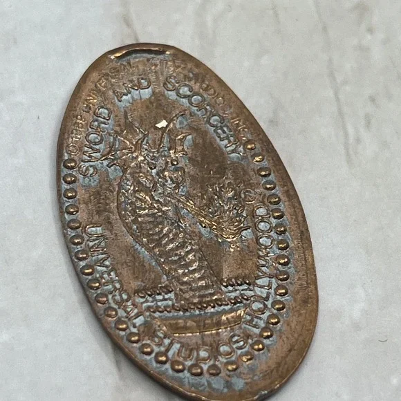 Vtg Swords and Sorcery Universal Studios Hollywood Souvenir Stamped Penny SB8 - Picture 2 of 2